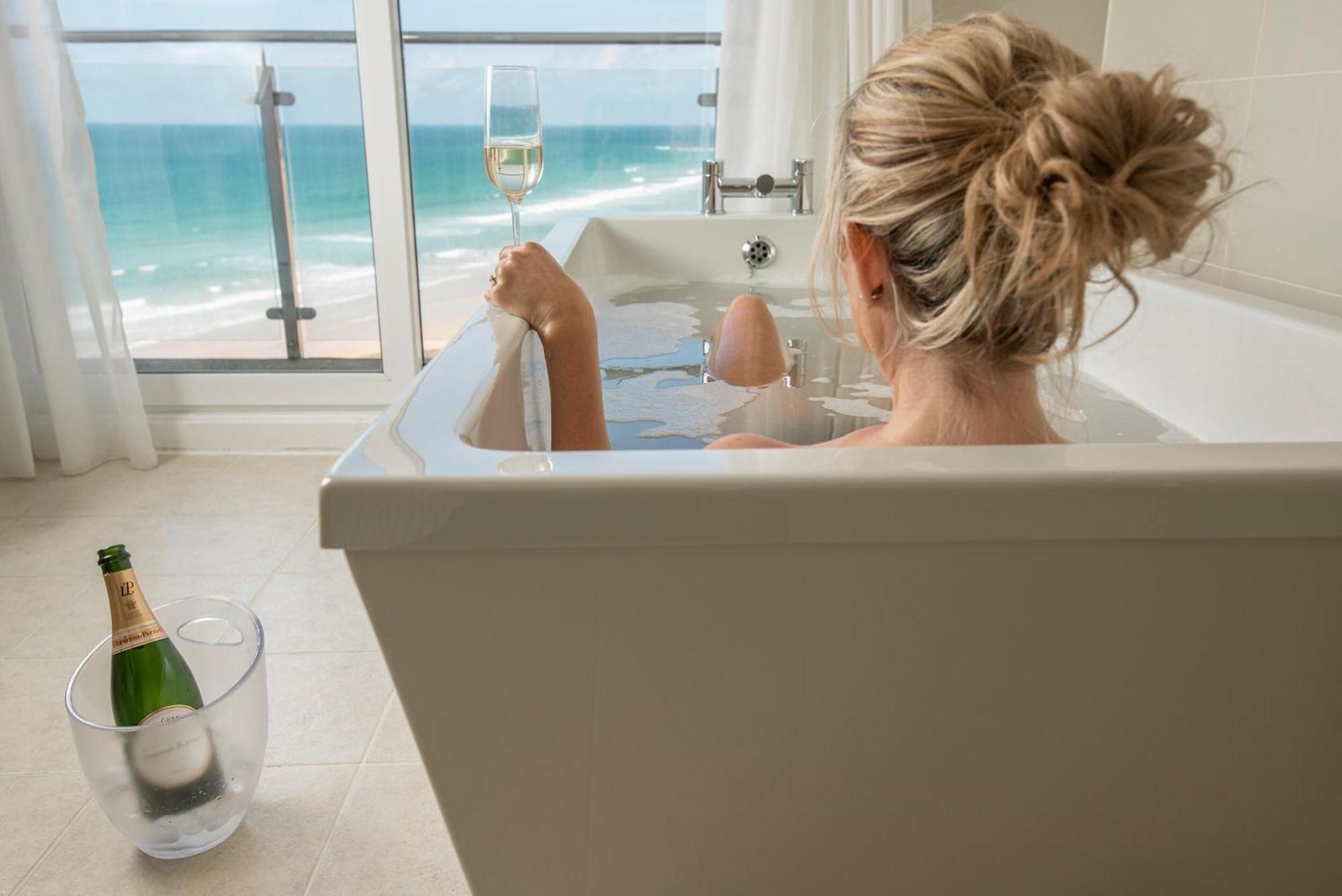 Fistral Beach Hotel And Spa - Adults Only Ньюки Экстерьер фото